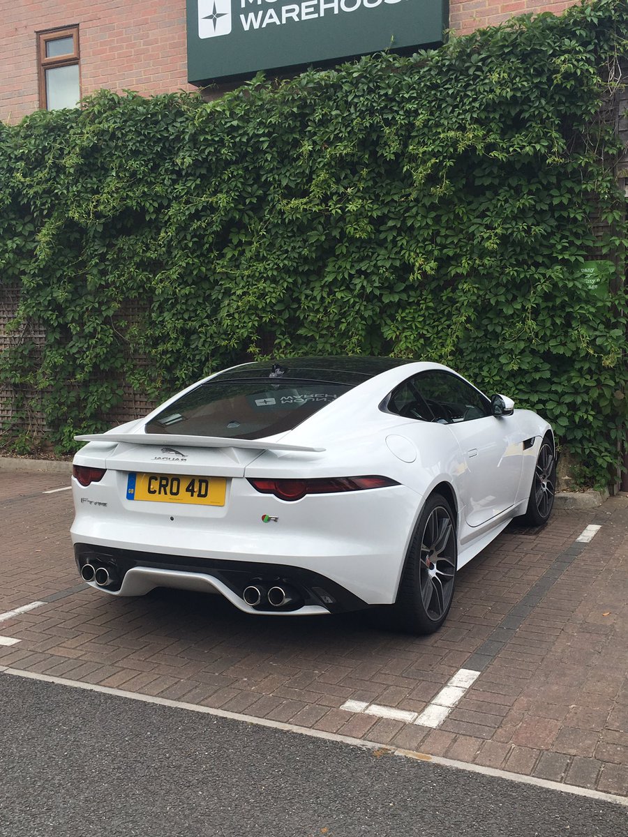 driftjunkies1's tweet photo. Good to see @carladmatt1 today. 

Took for a spin in my new whip 🇬🇧

Car: Jaguar F Type R (v8) 

Very pleased with the responses of the presence on the UK Roads so far. 

Also my Mercedes in last image from other day near the New Forest 😍 https://t.co/4KThGryPDS