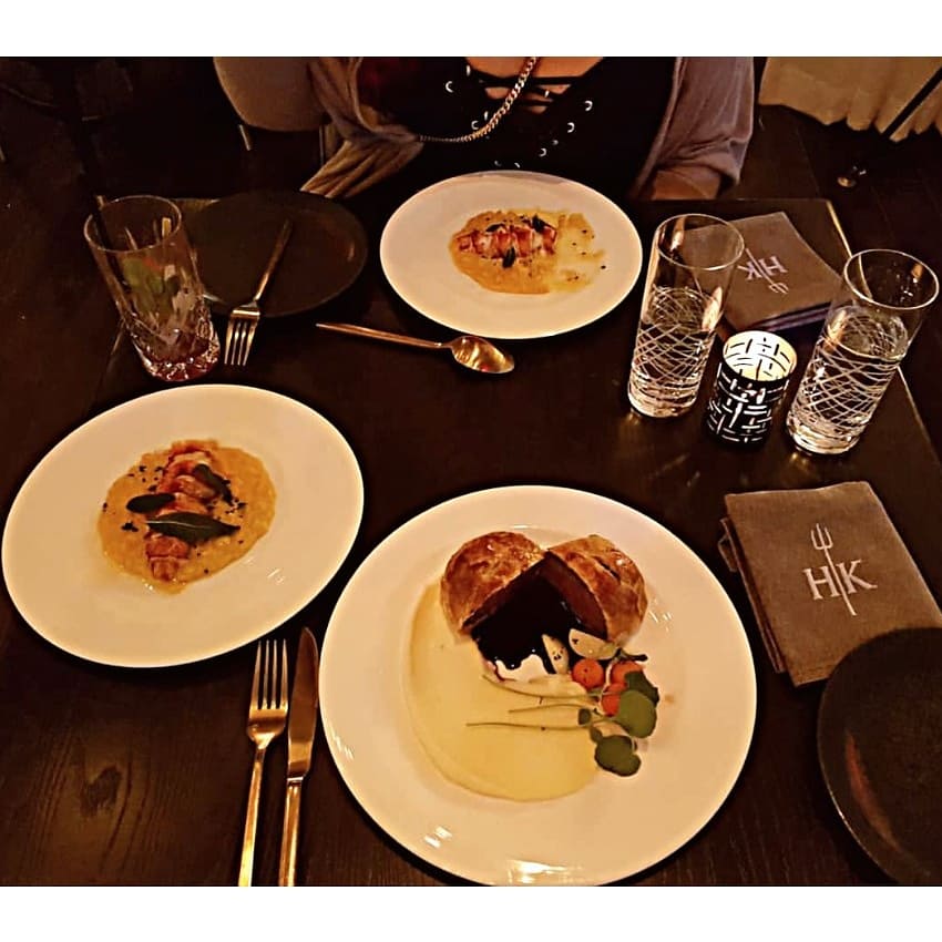 _QueenKIM_'s tweet photo. @GordonRamsay At Hell's Kitchen in Las Vegas ❤️ #BeefWellington #BeefWellingtonWeek https://t.co/SyGHnZF42s