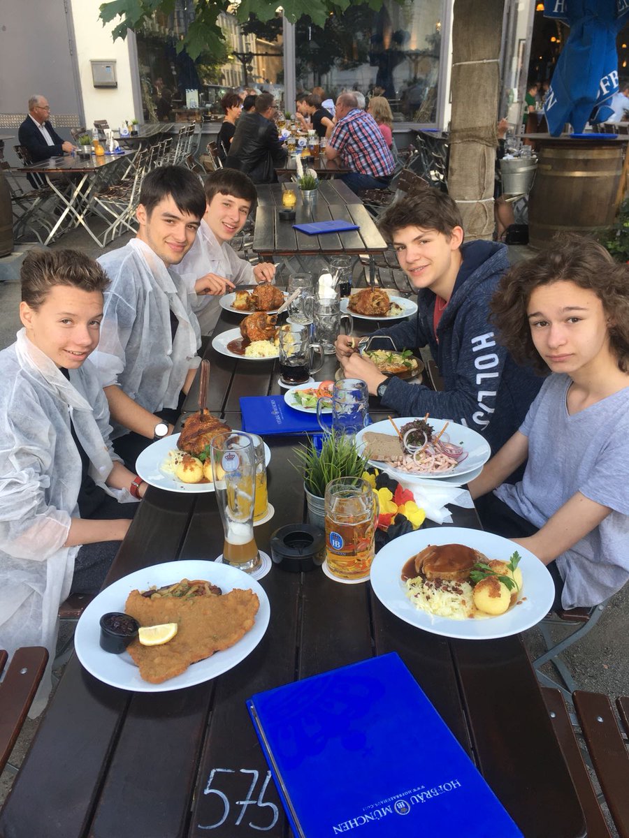 Graveney Languages On Twitter Happy Days At The Hofbrauhaus