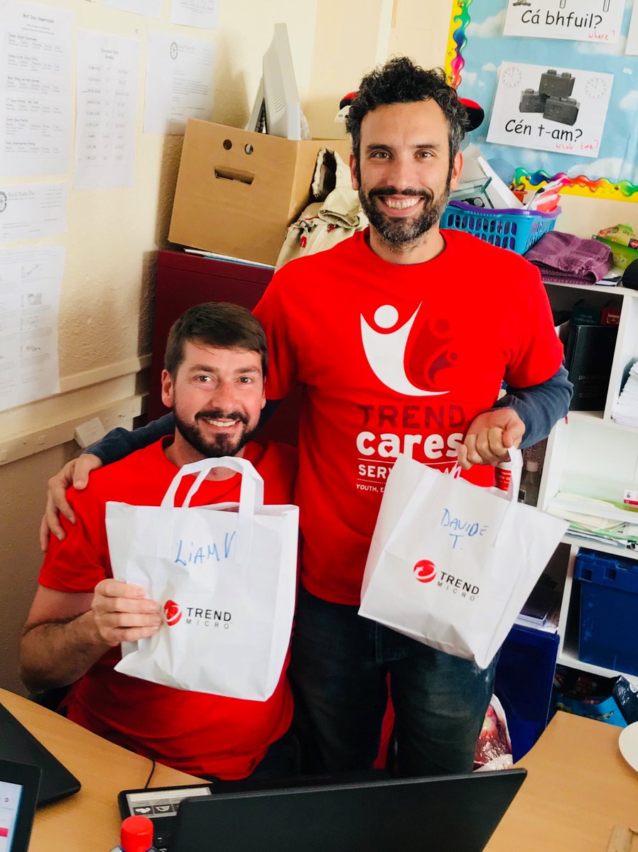 Loodylou's tweet photo. #trendcares Our IT ‘experts’ helping out at Scoil Padre Pio https://t.co/TNasdDzKe6