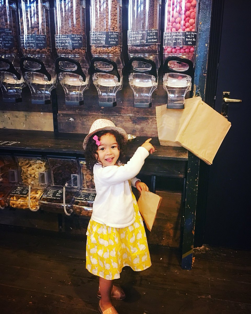 TheCleanKilo's tweet photo. After a very successful soft launch with a few friends and family and our crowdfunding reward contributors, we are finally ready to open the doors for you! 🙌

We had some very happy customers  (as you can see 😛) and we cannot wait to welcome you tomorrow at 12pm! #zerowastebrum https://t.co/1KMmIm3GAQ
