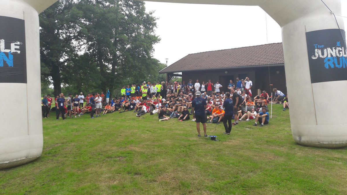 C_Tice70's tweet photo. #jij2018 Dernières consignes avant l'épreuve de trail/VTT @DSDEN70 @acbesancon @MenissierLil https://t.co/y2ISZg9Usk