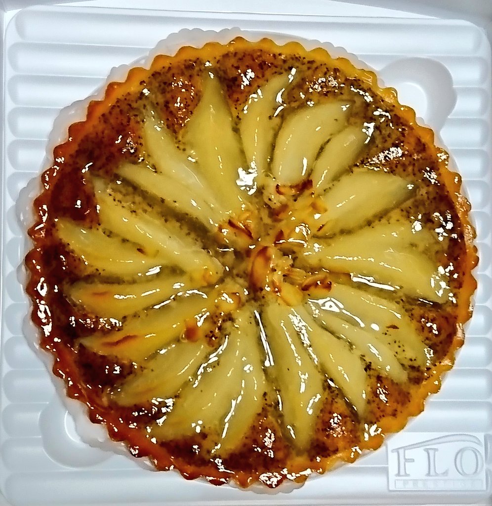 紅茶と洋梨のタルト