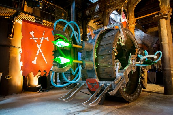 DG_Creatives's tweet photo. We built this Fantasy Battlefield Replica for the big reveal to 100 journalists for the latest version of one of the most popular fantasy under-world battlefield video games. https://t.co/mAggS4zWGe #ExperientialMarketing #LargeProps https://t.co/gCCa70uWRg
