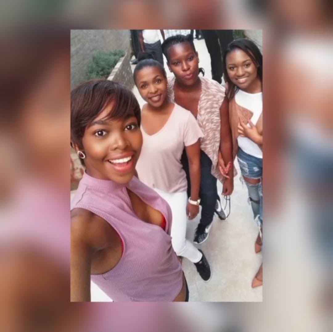 MasegoMalebo's tweet photo. #Abangani #FlipBackFriday
https://t.co/7DGuXqbpSk https://t.co/DUnyQn29nF