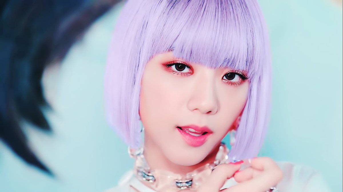 pinkpeach06's tweet photo. 뚜두뚜두 MV 
#블랙핑크 #지수 https://t.co/JdIwSGd7yg