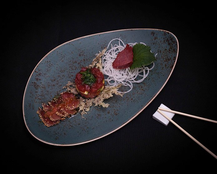 BanzaiMadrid's tweet photo. Este año no nos han dado ningún #PremioNacionaldeGastronomia pero no nos preocupa. 🇪🇸¿Vas a ver hoy a la selección en casa? 

Haz tu pedido aquí: 👉https://t.co/v9qirBzdMf 

#sushi #delivery https://t.co/xtoi1bX6I9