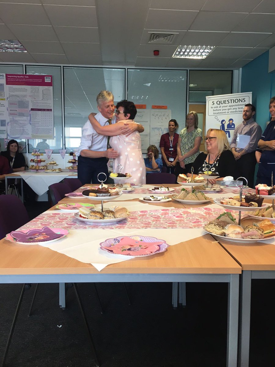 HM_CCU's tweet photo. Today we said goodbye to our Senior Charge Nurse, who will be greatly missed throughout the hospital. Happy Retirement Liz! You've earned it! https://t.co/6EqHMXqpHh