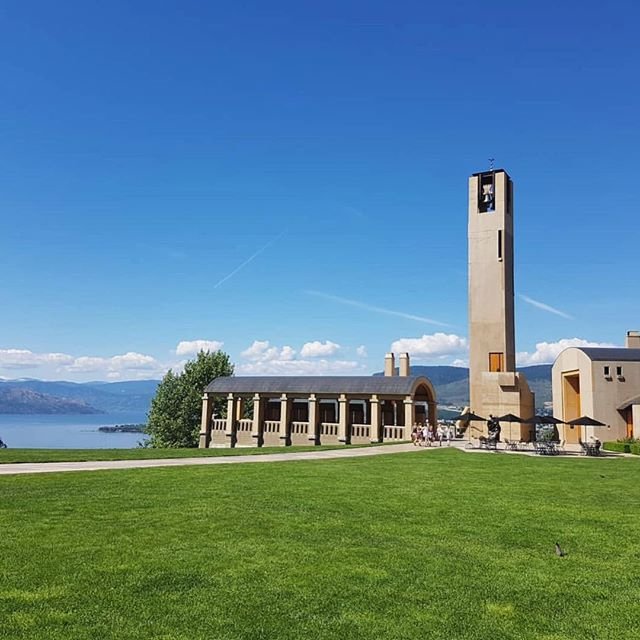 OKBucketlist's tweet photo. Weekends, made for Winery Tours. Happy Friday Everyone!!

@ivanoviko @missionhillwinery 
#OKBL #okanaganbucketlist https://t.co/NRlcJmc7RV