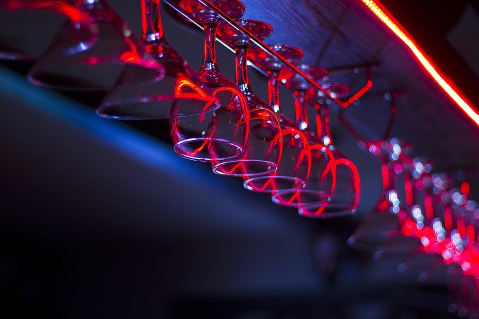 Happy Friday! Come check out the Barbra Seville Girlie Show @ 10 PM!