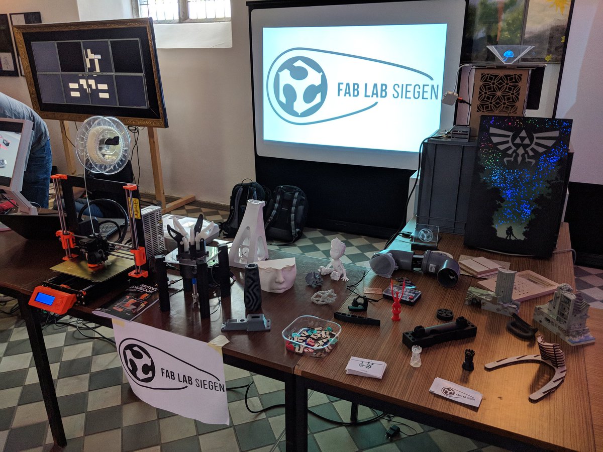 FabLabSiegen's tweet photo. Auf geht's in die Nacht der Wissenschaften Siegen! #ndws https://t.co/ssuqzrdkuY