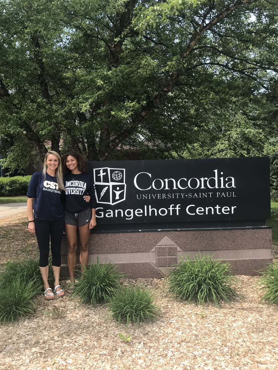 makayla9842's tweet photo. Excited to announce my verbal commitment to continue my education and basketball career at Concordia University Saint Paul! Thank you to my friends and family who have supported me throughout this journey! Go Golden Bears! 🐻💛 https://t.co/VtGV3VZax4