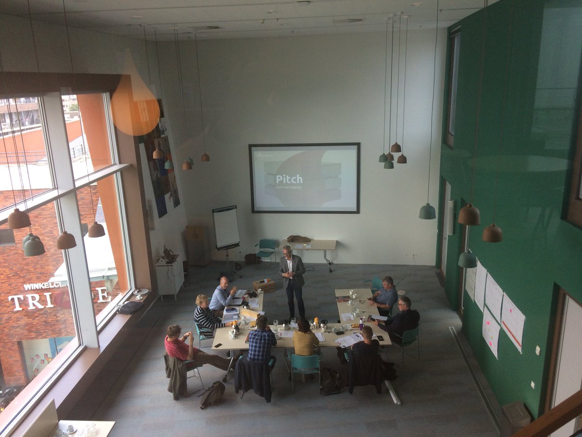 zigter04's tweet photo. Vandaag dag 6 @Rabobank #Business #Versneller Wat is jouw verhaal? @PatrickvanGils Met 6 bouwstenen om "woest aantrekkelijk" te #pitchen en #presenteren @BeterKoersen @RaboAssenND @ProvDrenthe https://t.co/83m5ETvdVM