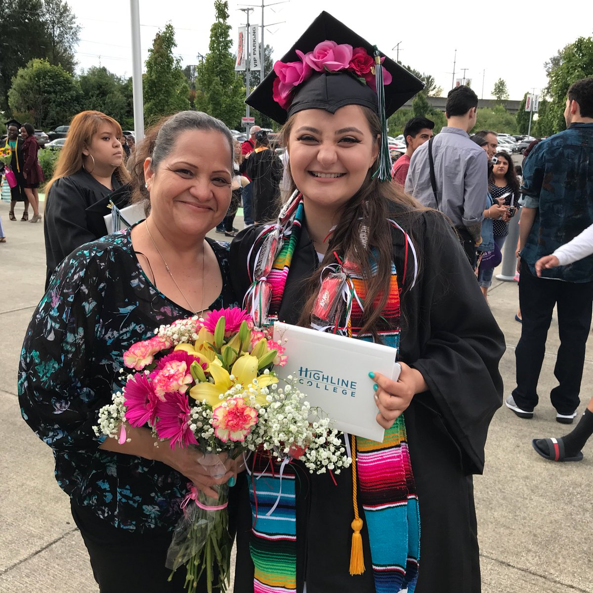 jjlozano's tweet photo. This future UW CS major never ceases to amaze me. Aracely is proof that hard work and determination can get you where you want to go! She is an inspiration to us all! @HighlineSchlsFd @HighlineSchools @SuptEnfield @codeorg @CSforALL @codeorg #DoubleGrad #AAplusHSdiploma https://t.co/G7G9jVNqRB