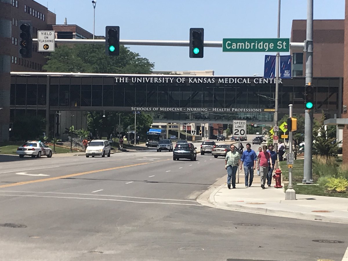 fox4kc's tweet image. Scene at #KUHospital where two #WyandotteCo #deputies shot in line of duty are being treated.  #officershot ^Kera Mashek