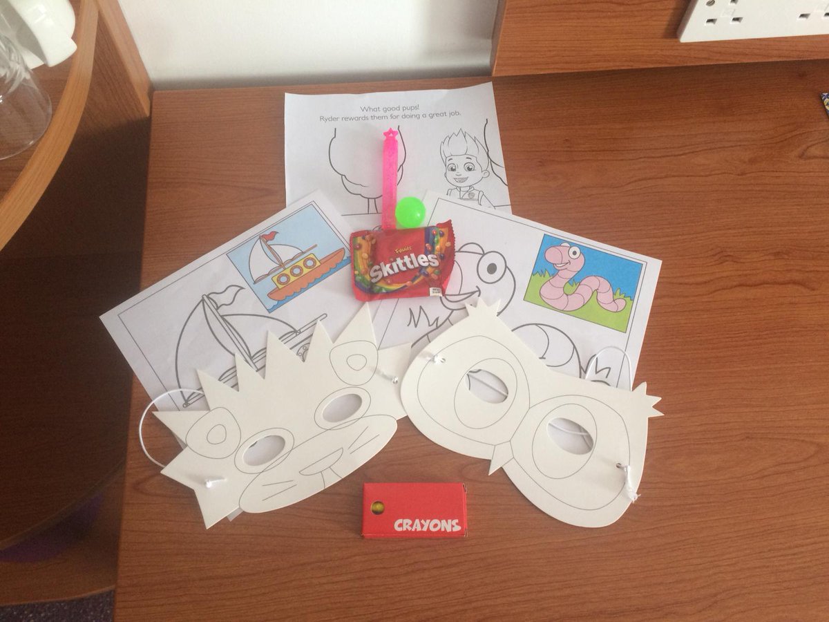 Some lovely surprises for our little guests this weekend from our housekeeping team <a href="/magligo/">Magda</a> 👨‍👩‍👧‍👦💛🎈🎉 #piwow <a href="/Sheffield_PI/">Alison Pickering</a> <a href="/Eastmids_solus/">East Midlands Solus</a>