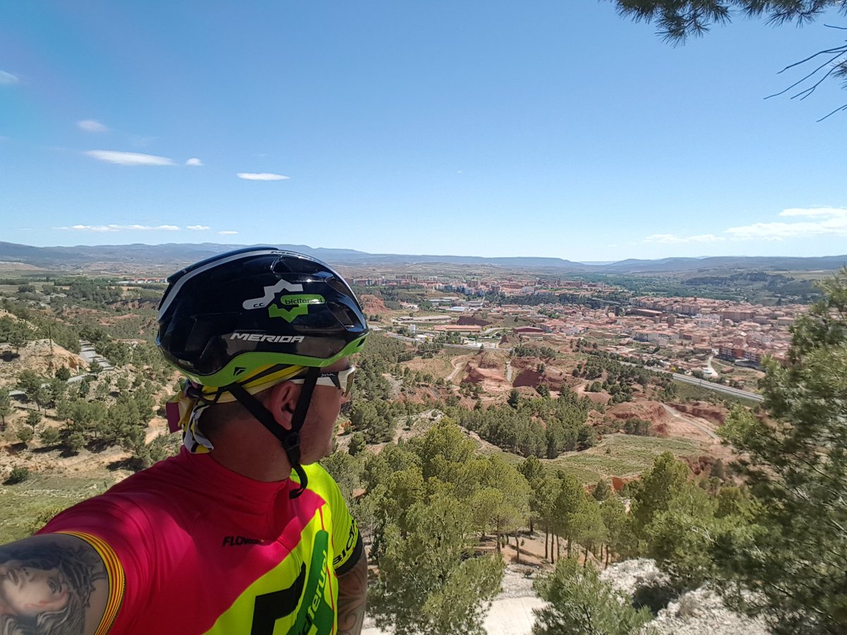 LopezJuste's tweet photo. Que tarde mas buena🤣☀️🤣☀️🥈😂 https://t.co/qhoM6wejax