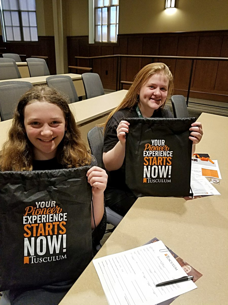 kimbgass's tweet photo. @Tusculum_Univ Future Pioneers? Rising Freshmen Rising University! #getemready #GPromise18 @PatrickFraleyg @writenoelle @drlana_page https://t.co/KN35YawaFx