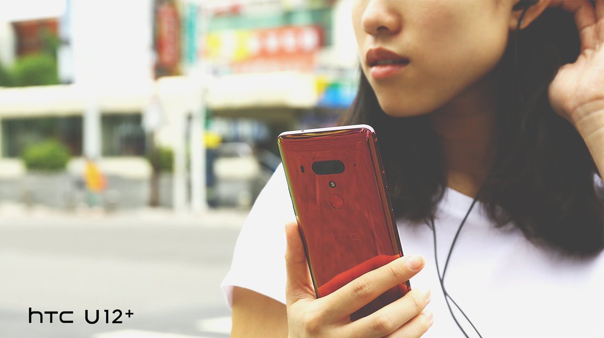 Безупречное качество звука начинается с тебя! 
HTC USonic – улучшенное звучание, оптимизированное под индивидуальные особенности твоего уха. Наушники USonic ты найдешь в каждой коробке HTC U12+.