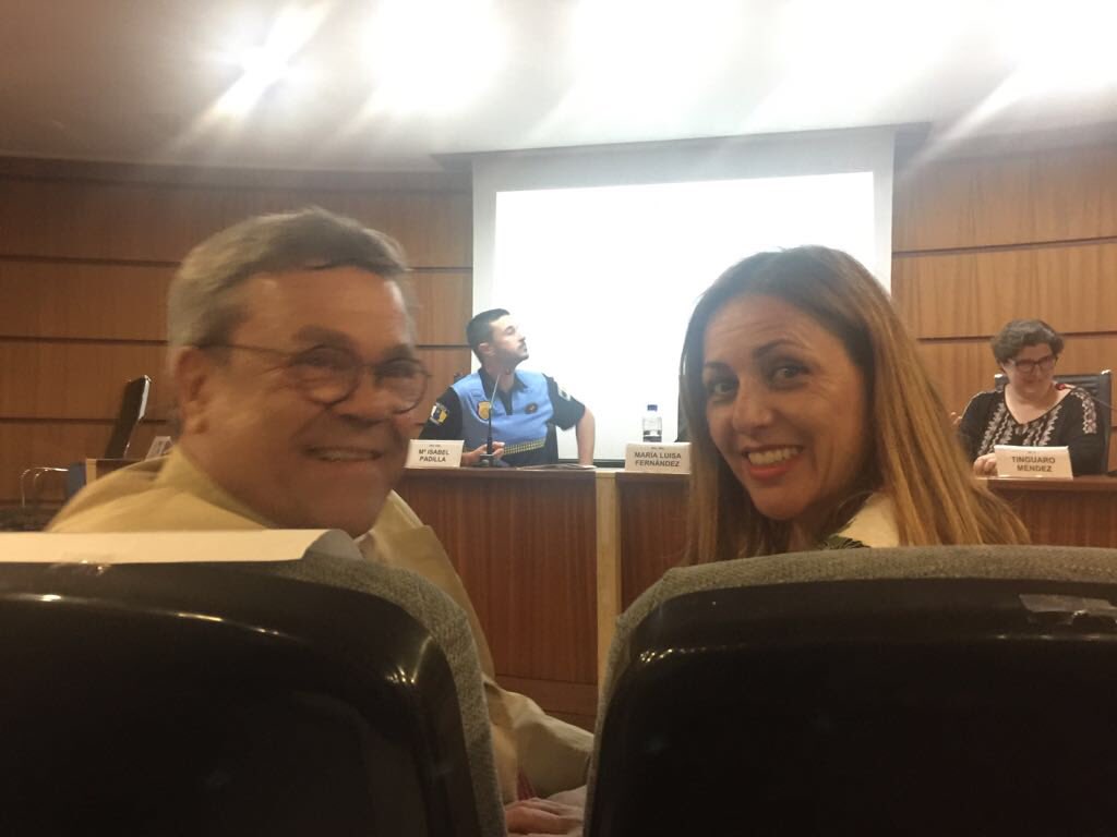 🐾Brillante Miguel Cabrera Pérez Camacho en el <a href="/ICATF/">ICATF Abogados</a> junto <a href="/veterinariosTF/">Veterinarios TF</a> #JornadasDerechoyProtecciónAnimal contándonos los avatares y la trayectoria de la Ley de Protección Animal de Canarias Fe 1991 solicita valentía para seguir trabajando en la Protección y Bienestar Animal