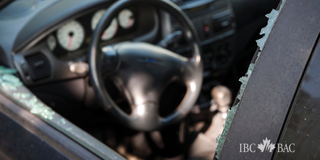 IBC_Atlantic's tweet photo. Theft from vehicles is a crime of opportunity. Keep your valuables and loose change out of sight. https://t.co/vUTghXWpdZ