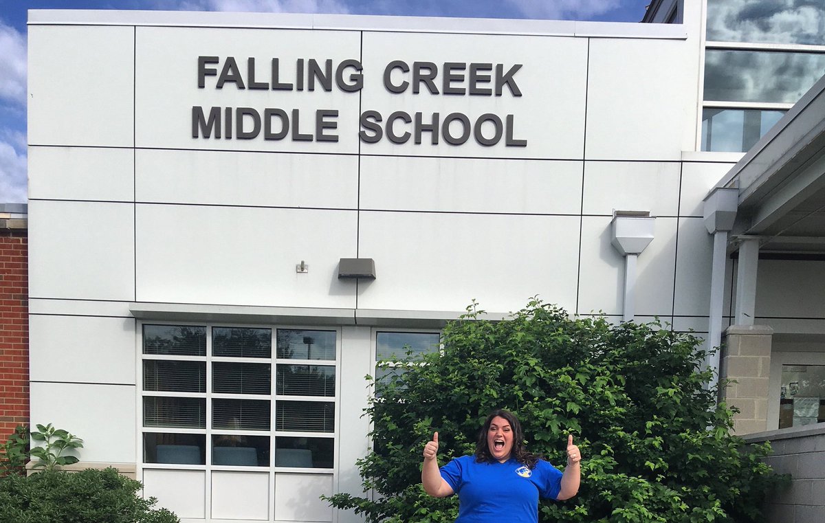 RobinASeifert's tweet photo. I am excited to announce I will be an instructional technology coach next year. I am super excited for this and can’t wait to start! Thanks everyone that has supported me throughout the years! #technologyintegrator #mathteacher #happy #lastdayofschool @EdTechCCPS https://t.co/tnLBkHjrwT