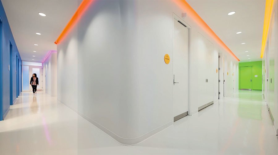 LightingMag's tweet photo. Planned Parenthood Center, Queens, New York. Lighting by Cline Bettridge Bernstein. https://t.co/eR7w4kTmL3 #splashesofcolour https://t.co/7NNT073EQQ