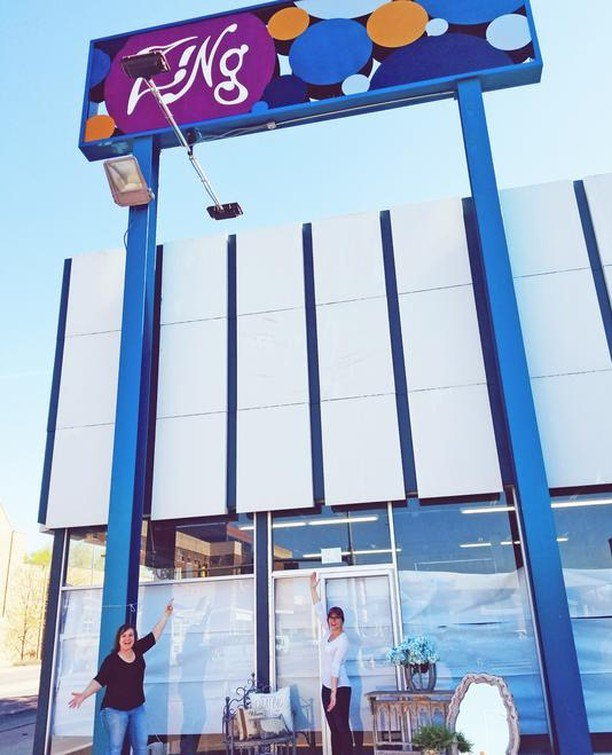 ConvoPieceSF's tweet photo. 🎊Conversation Piece Opened One Year Ago Today!🎊 We just wanted to extend a special thank you to all of our friends, family and amazing customers who supported us this past year.💓 We hope that you stop in this weekend for our 🎈One Year 🎂 Birthday … https://t.co/DSBrgdv1XB https://t.co/dNkjqIUszo
