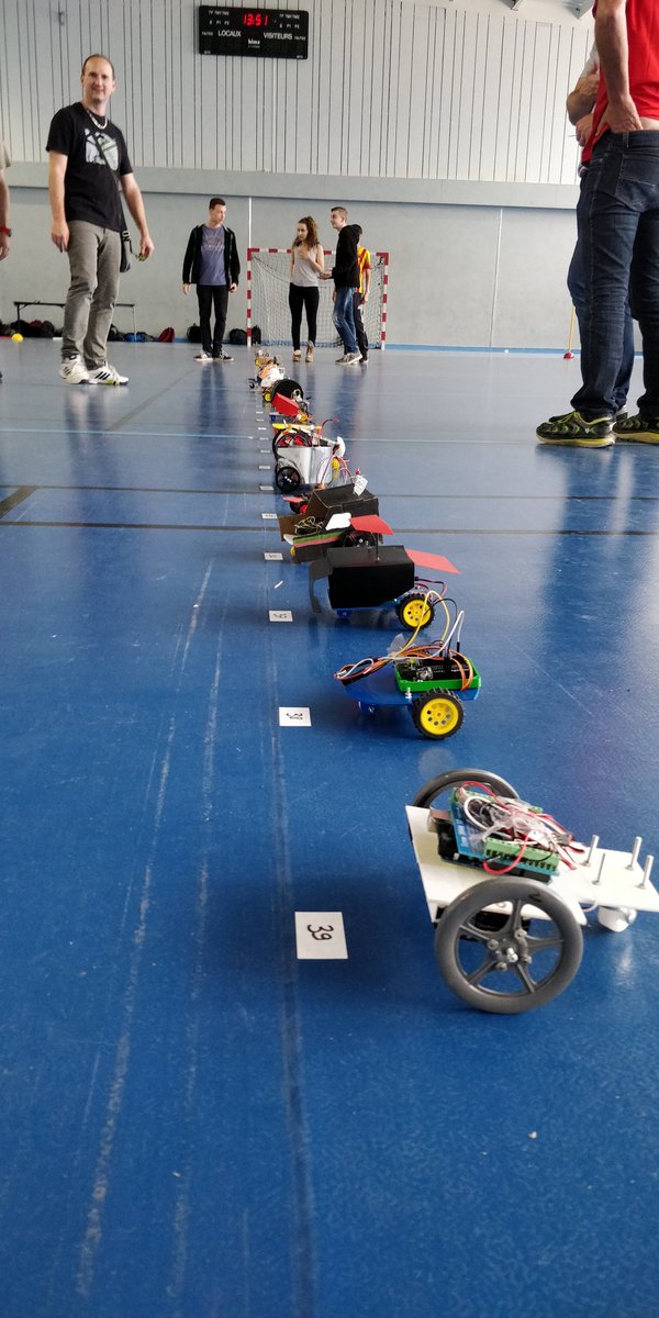 techpilat's tweet photo. Concours intercolleges de robotique 2018 #gagacar au collège Enemond Richard a St Chamond 42 https://t.co/WvXuJAmvPd