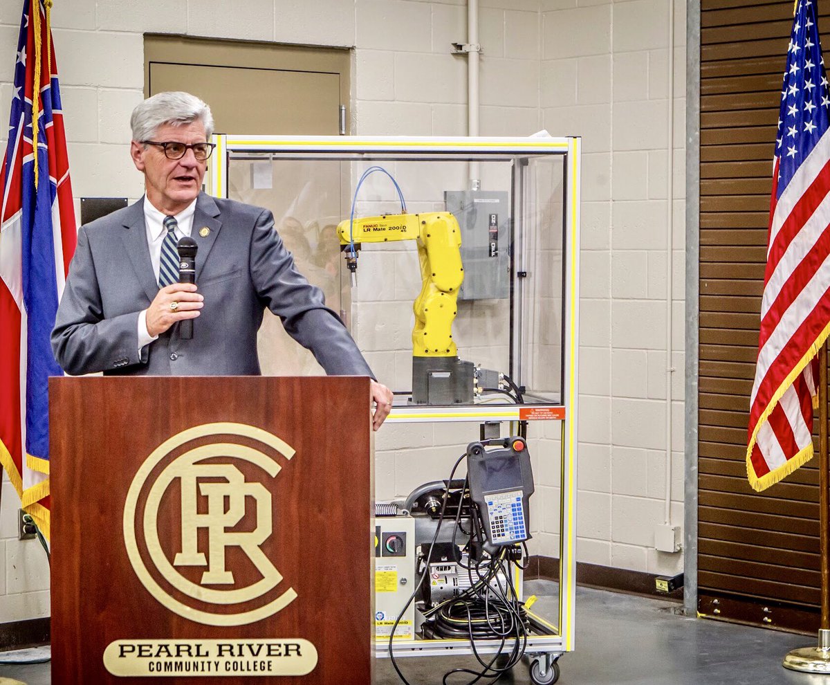 PhilBryantMS's tweet photo. Two wonderful events yesterday in Hattiesburg. We cut the ribbon on the new Industrial Electronics Technology Lab at Pearl River Community College’s Forrest County Center and celebrated Merit Health Wesley’s Planetree Certification. Good things are happening in the Hub City. https://t.co/UKp1VcyboQ