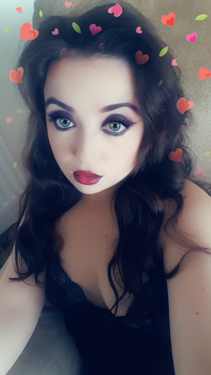 Charliepromo1's tweet photo. Go an spoil @miffyx1631 
She is the most amazing yet cruel domme on the planet.
go subscribe to her on 
iwantclips
Onlyfans
Adult work 
Chaturbate
Also she is a model for the well known The chateau cat mansion.
#findom #dominatrix #manipulation #efdp #paypig #model #WorldCup https://t.co/6T81u519yf