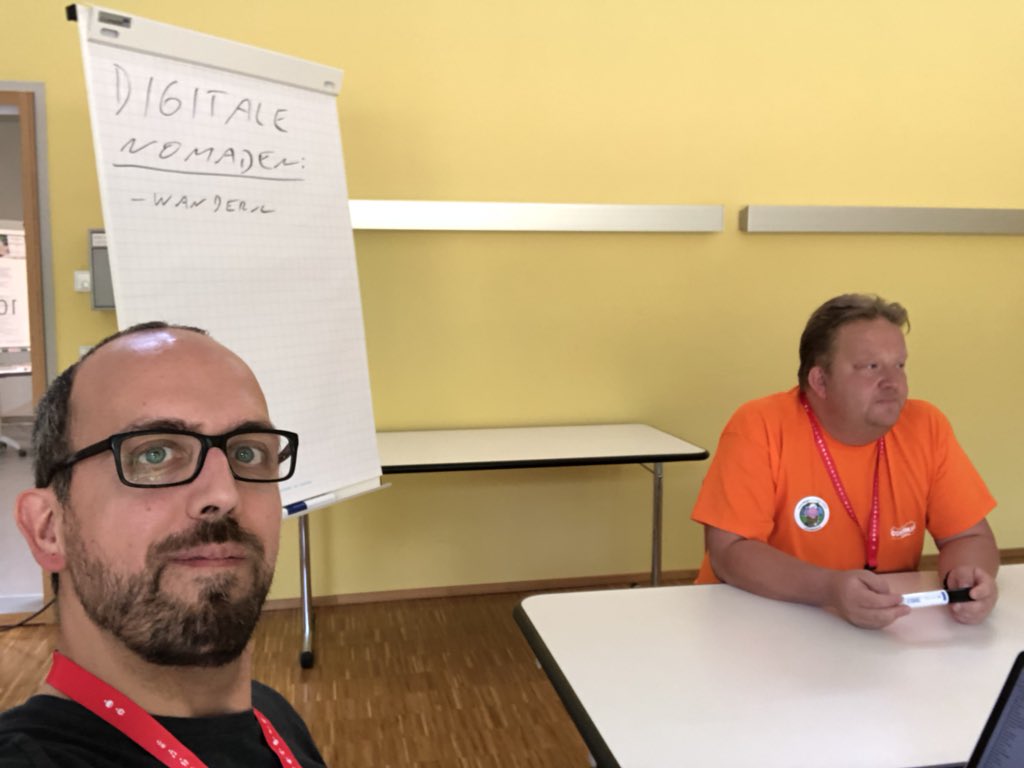 coworking0711's tweet photo. Wer sind digitale Nomaden und wie kriegen sie in unsere Coworking Spaces? Diskussionsrunde mit @CoworkingBansko #RuralAreaCoworking https://t.co/WuKZhMxvEq