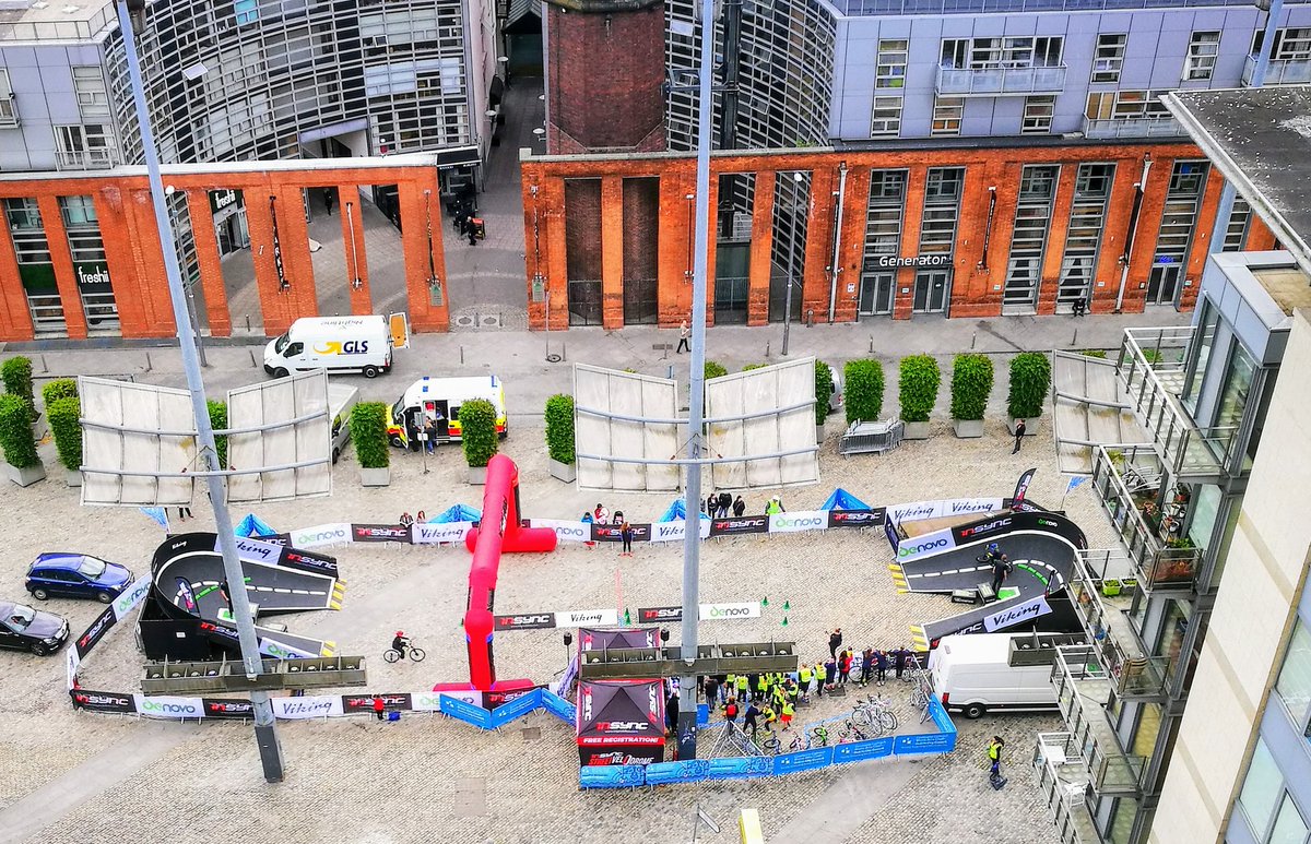 streetvelodrome's tweet photo. Overview (literally!) of the @DublinVelodrome track layout ahead of 2moro's @InsyncBikes #VikingProSeries Rd1 at #SmithfieldSquare @VisitDublin @DubCityCouncil @dublincycling @events_DCC @bikeweekie @cyclingindublin #Moveinsync #mybikeweek https://t.co/VGmVugQT8O