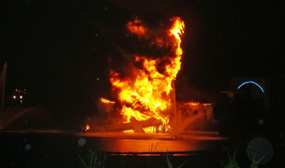 CincyProblems's tweet photo. Can't believe it's been 8 years.. RIP Touchdown Jesus 🙌🔥 #NeverForget https://t.co/DVGkCHoZFw