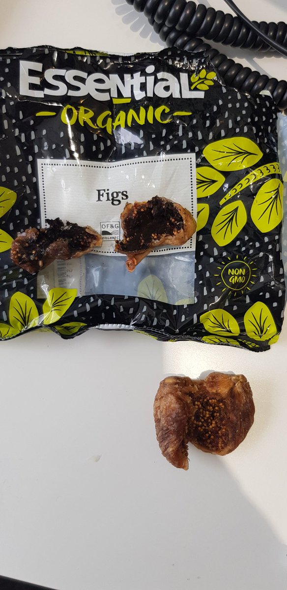 Adeel_UK's tweet photo. @EssentialFoods just bit into a horrid fig that is black and powdery inside? 😲 https://t.co/1escrLGlvF