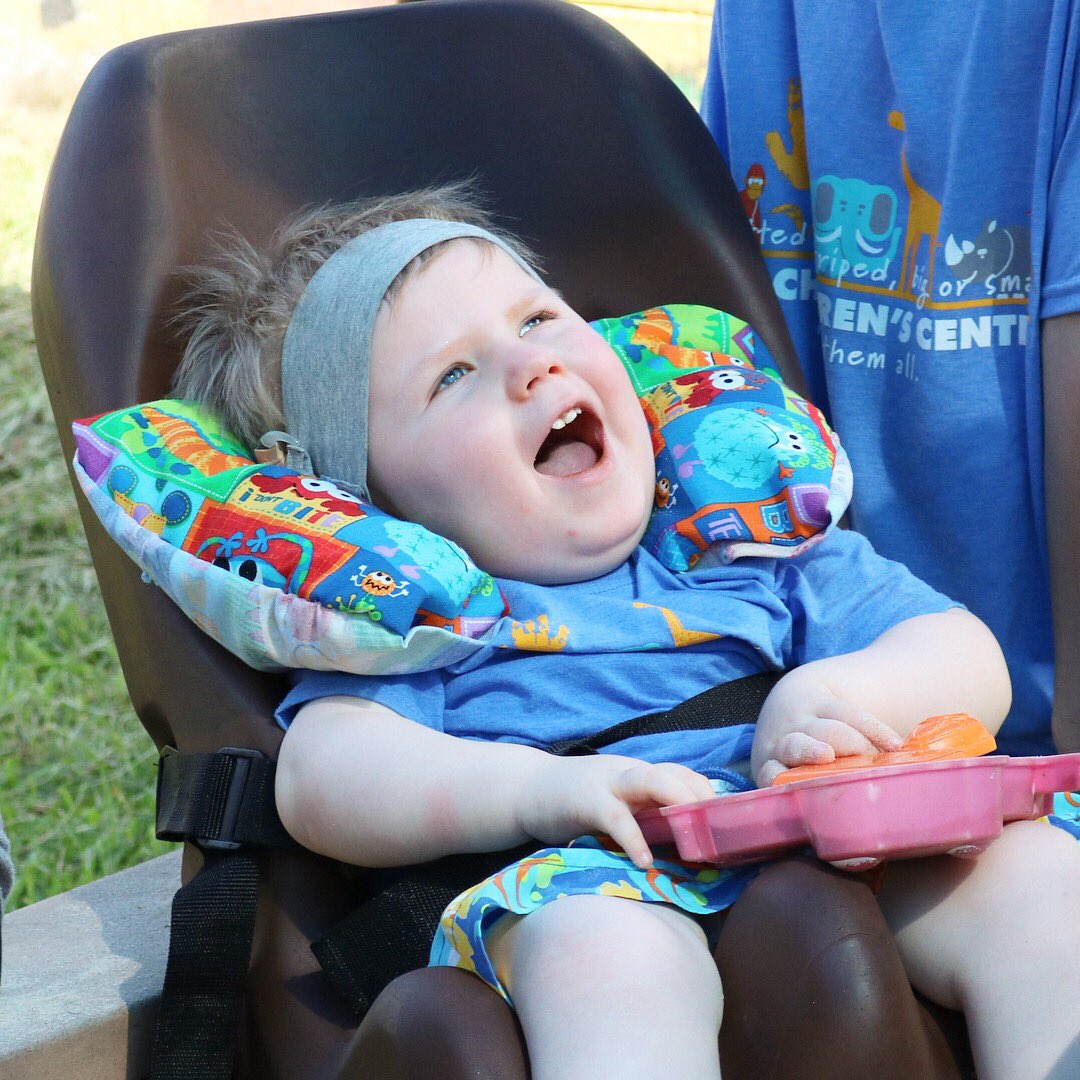 USMChildrensCtr's tweet photo. Summers are just too quiet here! So happy to have our little ones back, even for a few hours! #southernmiss #thechildrenscenter #usm #smttt https://t.co/mJUzu0ZTdY
