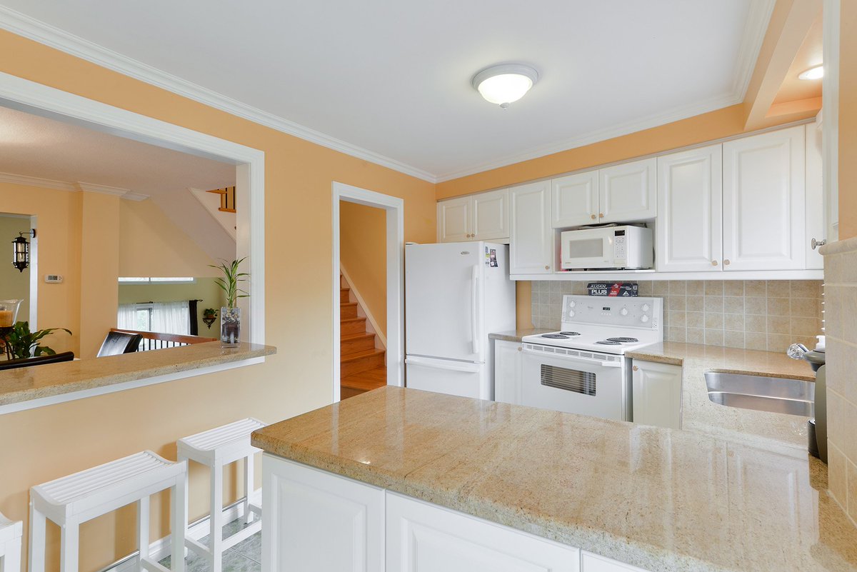 kaysown's tweet photo. @usopen HOUSE [Sat/Sun... June 16/17... 2-4pm] - 1764 Rathburn Rd.E.#34,   Mississauga- Just Listed!  Rockwood Gem!  Small, well-run complex in a Park-like Setting with an End-of-Court Location!  One of the Largest Units at over 2100 S.F. of Living Space!
https://t.co/kiSu6eoNhR https://t.co/q56PPpfhTz