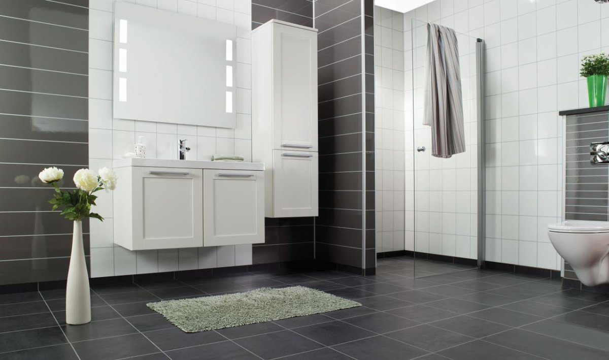 Fibo_UK's tweet photo. Try our waterproof floor to ceiling wall panels. Theyโre simple to install and require virtually no maintenance - plus itโs easy to keep them hygienically clean! https://t.co/b3nL5ghCyE #lesshousework https://t.co/IdGDGfBoho
