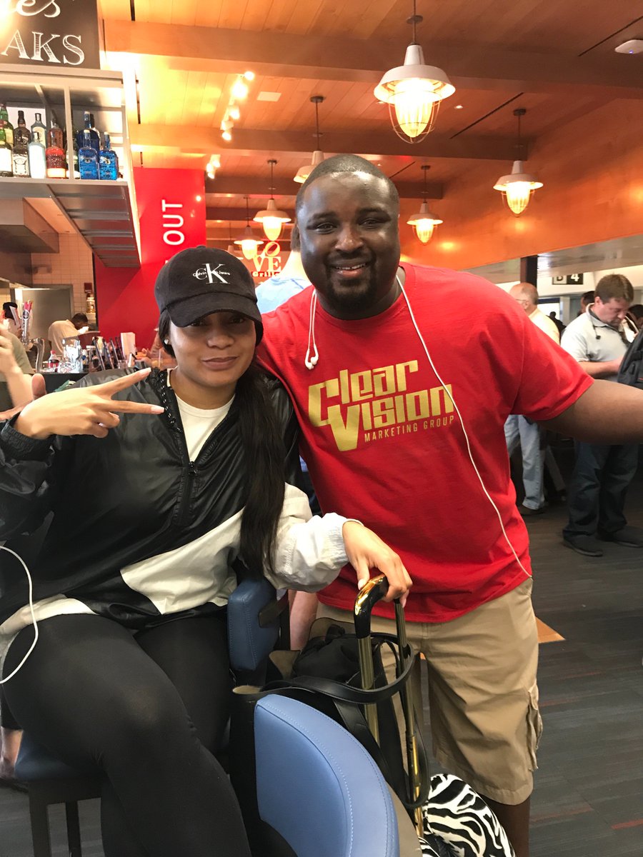 NYFUSA's tweet image. @NYFUSA heading to #Kansas for our @FrankMason0 game.  #Charity #Includion #literacy