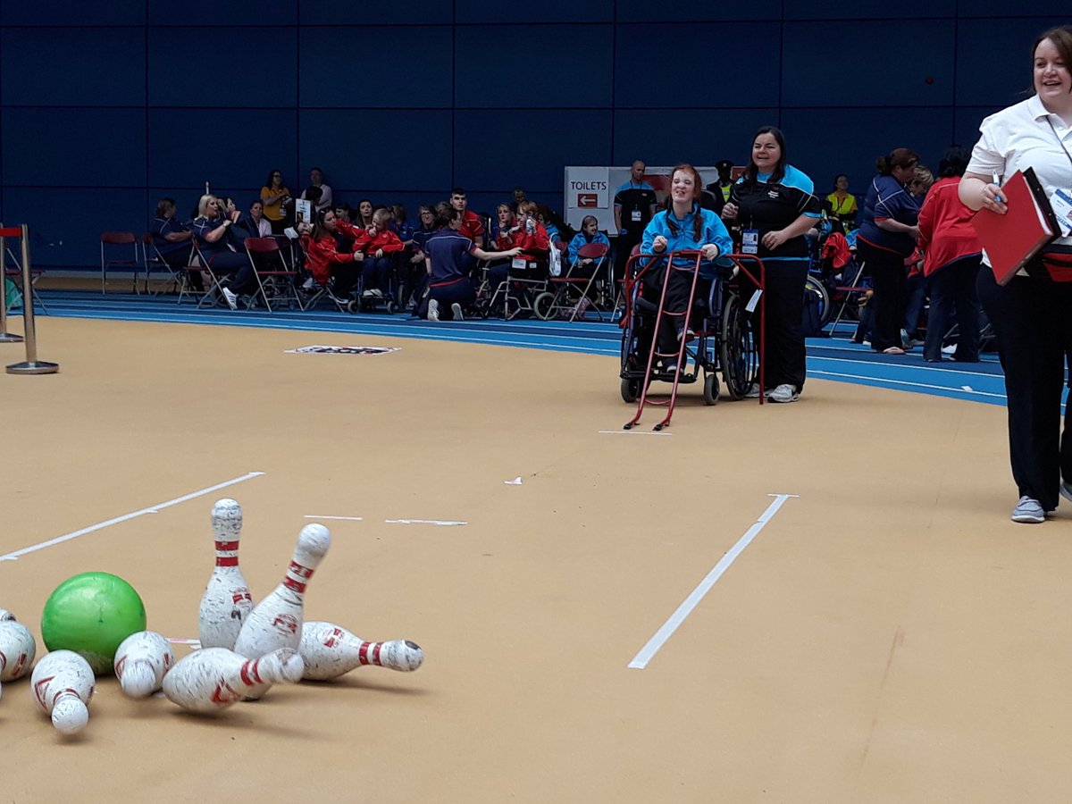 matp2018's tweet image. STRIIIIIIIKE!! Fiona Rodgers knocks Em All Down @SOIreland #IrelandGames #LetsMakePossible #PlayYourPart