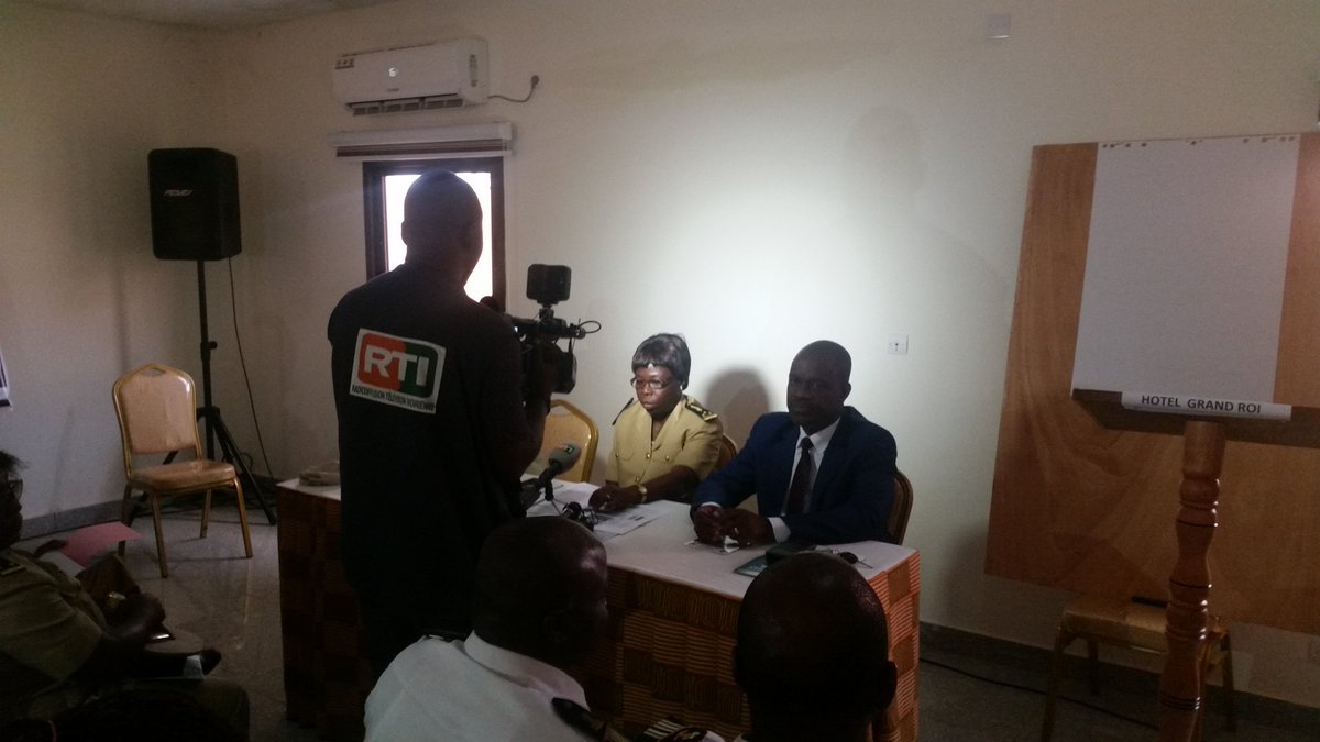 expsecciv's tweet photo. #civ#exercicepollumar. Conférence de presse https://t.co/TSWWG0ljo6