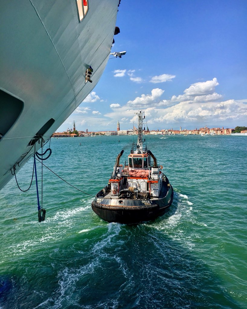 pocsea's tweet photo. Tug escort into Venice! #RoyalCaribbean #brillianceoftheseas #deckcadet https://t.co/rLPQGzA3kX