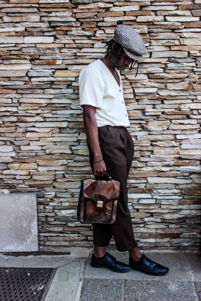 EyeInYouStyling's tweet photo. A Little Style Inspo From Our Head Stylist @Khosto_Badass πππ
π·: @TheSeriesmaker
#FashionFriday #EyeInYouStyling #TheFashionRelatives https://t.co/QRC0bN3Up3