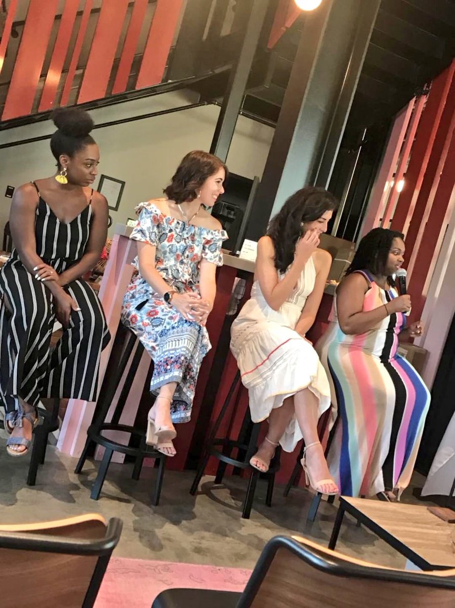 TIFFsaysgo's tweet photo. I appreciate these phenomenal women so much for trusting my brand and creative vision. The inaugural #NashBloggerBash was amazing. Bigger and bett r things next year + more events headed to the Nashville Creative community this fall 💕 follow NashvilleBloggers on IG!! https://t.co/ExCJGTbOrY