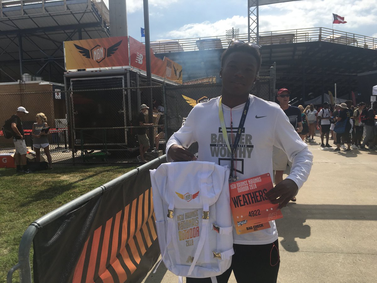 charlesweathers's tweet photo. Big D is in the house. #NewBalance National Outdoors Championship. #NCAT #TripleJump #HandzDown Track Club #Irmo alum https://t.co/szBWfbrQpJ