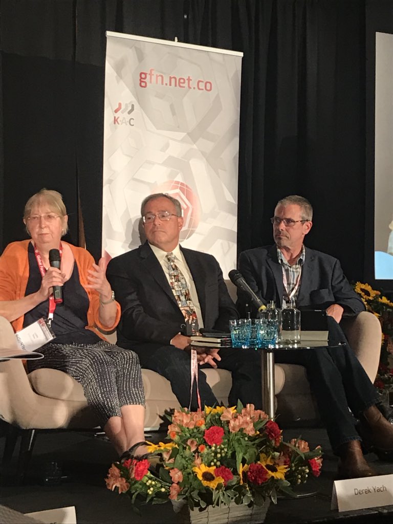 rgougelet's tweet photo. Always great to hear from @grannylouisa on her role in starting first vape-friendly stop smoking service at @StopSmokingLeic. 

@NCSCT listens to vapers as it makes its recommendations on how to help smokers switch. #GFN17 https://t.co/w1zdxB28Lw