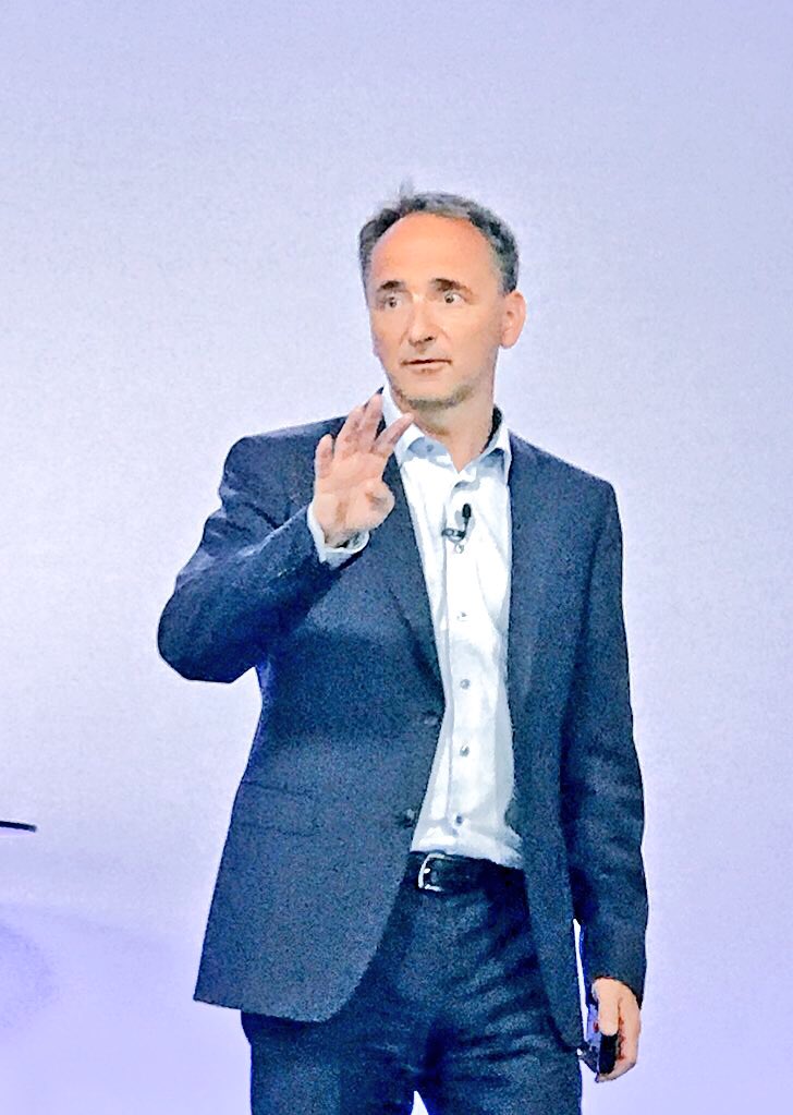Dr. Carsten Linz tweet media
