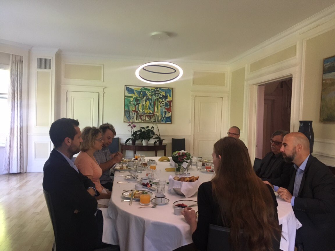 Passionnants échanges avec <a href="/TapajQuebec/">TAPAJ Québec</a> et @TAPAJFrance 👏👏pour projet emblématique 👍#CoopFrQc échanges d’expériences et de pratiques projet #insertion #social #emploi #Recherche <a href="/Spectrederuemtl/">Spectre de rue</a> <a href="/USherbrooke/">Université de Sherbrooke</a> <a href="/UQTR/">UQTR</a>