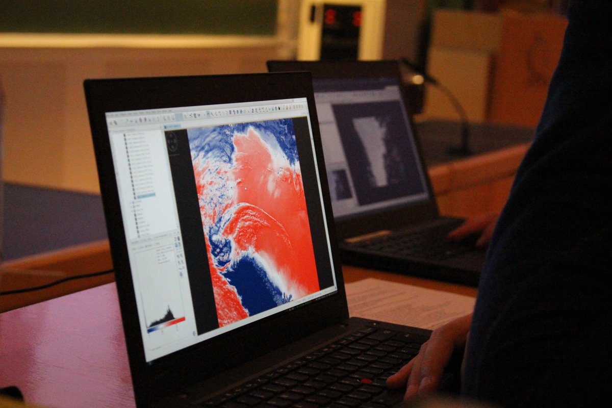 EO_OPEN_SCIENCE's tweet photo. .@climate_ice is giving an walk-through on @ESA_EO #Sentinel Toolbox at #ESACTC18's last practical to measure #albedo in #Greenland using #Sentinel3 @CopernicusEU data
Open data & open tools!📊:
⬇️#Sentinel data: https://t.co/oRU5X1RdYP
⬇️#SNAP: https://t.co/F0qqnSD343 https://t.co/hclbPOEebn