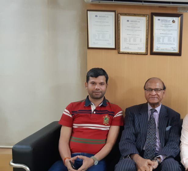 Chandankiawaaz's tweet photo. Seek Blessings and Guidance From CS R KrishnanYoungest and Founder President, ICSI .
#HappyPCSDay
@gopalkagarwal @narendramodi @AmitShah @icsi_cs @arunjaitley @PiyushGoyal @ppchaudharyMoS @nitin_gadkari @rajnathsingh @arjunrammeghwal @BJPShivPShukla https://t.co/WIEyTydDca